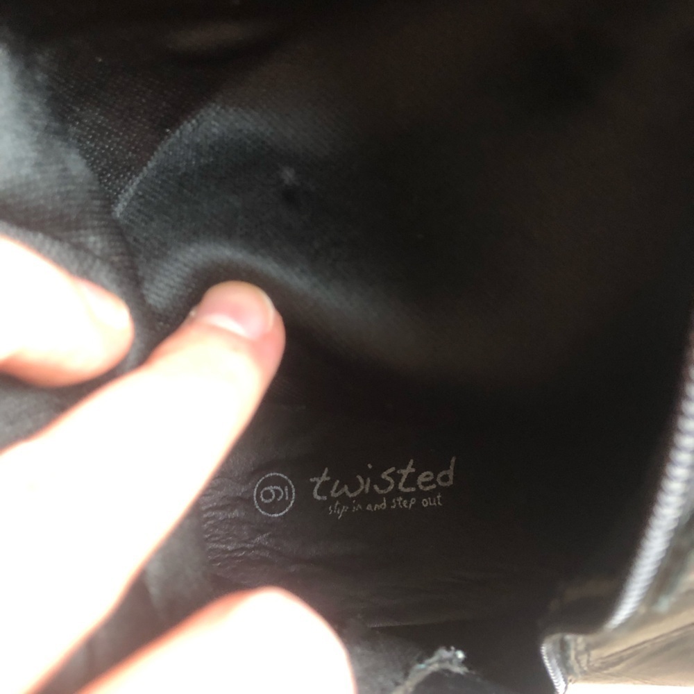 Twisted Black/Gold boots‎ - Picture 5 of 6